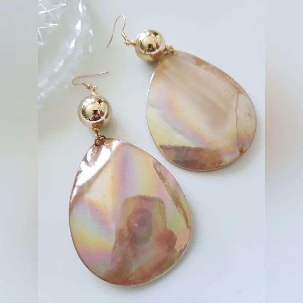 Anthro Shell  Drop  Earrings - Picture 14 of 14